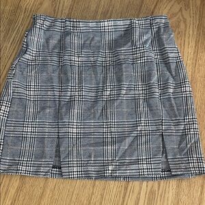 H&M Black and White Checkered Mini Skirt